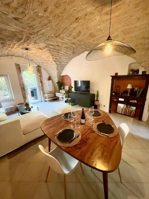 Charmante Maison De Village Au Pied Du Luberon Cabrieres-d'Aigues Zewnętrze zdjęcie